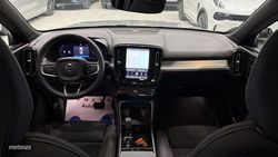 Volvo XC40 Plus, B4 Mild hybrid, Gasolina, Dark - Miniatura 5