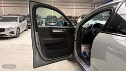 Volvo XC40 Plus, B4 Mild hybrid, Gasolina, Dark - Miniatura 51