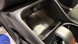 Volvo XC40 Plus, B4 Mild hybrid, Gasolina, Dark - Miniatura 55