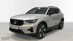 Volvo XC40 Plus, B3 Mild Hybrid, Gasolina, Dark - Miniatura 1