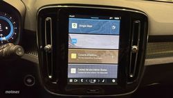 Volvo XC40 Plus, B3 Mild Hybrid, Gasolina, Dark - Miniatura 12