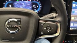 Volvo XC40 Plus, B3 Mild Hybrid, Gasolina, Dark - Miniatura 20