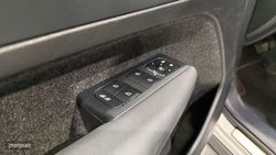Volvo XC40 Plus, B3 Mild Hybrid, Gasolina, Dark - Miniatura 22
