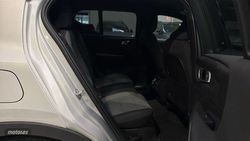Volvo XC40 Plus, B3 Mild Hybrid, Gasolina, Dark - Miniatura 29