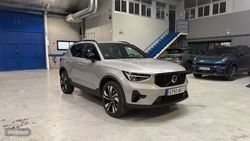 Volvo XC40 Plus, B3 Mild Hybrid, Gasolina, Dark - Miniatura 32