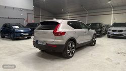Volvo XC40 Plus, B3 Mild Hybrid, Gasolina, Dark - Miniatura 34