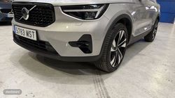 Volvo XC40 Plus, B3 Mild Hybrid, Gasolina, Dark - Miniatura 36