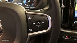 Volvo XC 60 XC60 XC60 D5 AWD Momentum Automático - Miniatura 30