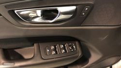 Volvo XC 60 XC60 XC60 D5 AWD Momentum Automático - Miniatura 33