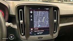 Volvo XC40 Essential, T2 automático, Gasolina - Miniatura 14