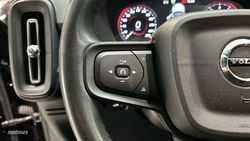 Volvo XC40 Essential, T2 automático, Gasolina - Miniatura 17