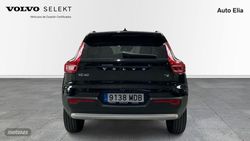 Volvo XC40 Essential, T2 automático, Gasolina - Miniatura 4