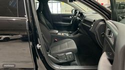 Volvo XC40 Essential, T2 automático, Gasolina - Miniatura 8