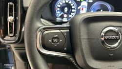 Volvo XC40 Recharge Plus, T4 plug-in hybrid, Eléctrico/Gasolina, Bright - Miniatura 17