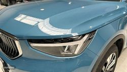Volvo XC40 Recharge Plus, T4 plug-in hybrid, Eléctrico/Gasolina, Bright - Miniatura 30