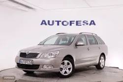 Skoda Octavia 1.6 TDI COMBI 105CV 5P # NAVY, PARKTRONIC - Miniatura 1