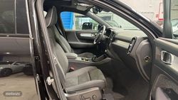 Volvo XC40 Plus, B4 Mild hybrid, Gasolina, Dark - Miniatura 44