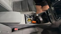 Volvo XC40 Plus, B4 Mild hybrid, Gasolina, Dark - Miniatura 46