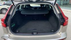 Volvo V 60 Core, B4 AWD Mild Hybrid, Diésel - Miniatura 12