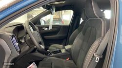 Volvo XC40 XC40 BEV RECHARGE CORE EXTENDED RANGE 82KWH 252 5P - Miniatura 11