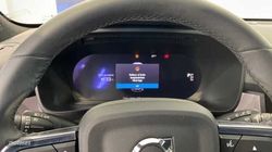 Volvo XC40 XC40 BEV RECHARGE CORE EXTENDED RANGE 82KWH 252 5P - Miniatura 4