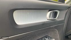 Volvo XC40 todoterreno 2.0 B3 CORE AUTO 5P - Miniatura 18