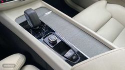 Volvo XC 60 2.0 T6 RECHARGE PLUS DARK AUTO 4WD 5P - Miniatura 21