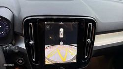Volvo XC40 2.0 B3 MHEV PLUS DARK DCT 5P - Miniatura 13