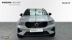 Volvo XC40 2.0 B3 MHEV PLUS DARK DCT 5P - Miniatura 3