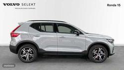 Volvo XC40 2.0 B3 MHEV PLUS DARK DCT 5P - Miniatura 5