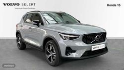Volvo XC40 2.0 B3 MHEV PLUS DARK DCT 5P - Miniatura 6