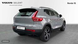 Volvo XC40 2.0 B3 MHEV PLUS DARK DCT 5P - Miniatura 7