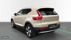 Volvo XC40 2.0 B3 CORE AUTO 5P - Miniatura 2