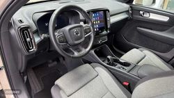 Volvo XC40 2.0 B3 CORE AUTO 5P - Miniatura 5