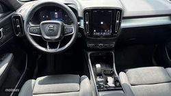 Volvo XC40 2.0 B3 MHEV ULTRA DARK DCT 5P - Miniatura 6