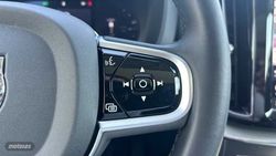 Volvo XC 60 2.0 T6 RECHARGE PLUS DARK AUTO 4WD 350 5P - Miniatura 10