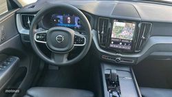 Volvo XC 60 2.0 T6 RECHARGE PLUS DARK AUTO 4WD 350 5P - Miniatura 3