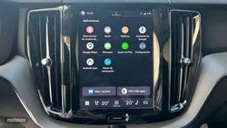 Volvo XC 60 2.0 T6 RECHARGE PLUS DARK AUTO 4WD 350 5P - Miniatura 7