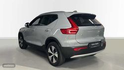 Volvo XC40 2.0 B3 CORE AUTO 163 5P - Miniatura 2