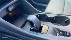 Volvo XC40 2.0 B3 MHEV CORE DCT 5P - Miniatura 13