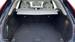 Volvo XC 60 XC60 Recharge Plus, T6 AWD Híbrido enchufable, Eléctrico/Gasolina, Dark - Miniatura 12