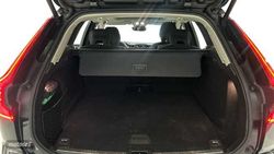 Volvo XC 60 XC60 Recharge Core, T6 AWD Híbrido enchufable, Eléctrico/Gasolina, Bright - Miniatura 13