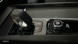 Volvo XC 60 XC60 Recharge Core, T6 AWD Híbrido enchufable, Eléctrico/Gasolina, Bright - Miniatura 18