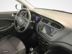 Hyundai i20 FL 5P MPI 1.2 85CV ESSENCE LE - Miniatura 3