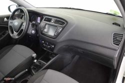 Hyundai i20 I20 FL 5P MPI 1.2 75CV ESSENCE LE - Miniatura 3