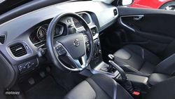 Volvo V 40 2.0 T3 MOMENTUM 152 5P - Miniatura 7