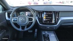 Volvo XC 60 2.0 B4 D R-DESIGN AUTO 197 5P - Miniatura 11