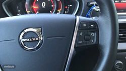 Volvo V 40 2.0 D2 MOMENTUM AUTO 120 5P - Miniatura 15