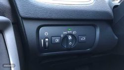 Volvo V 40 2.0 D2 MOMENTUM AUTO 120 5P - Miniatura 18