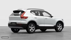 Volvo XC40 Essential, B3 Mild hybrid, Gasolina - Miniatura 5